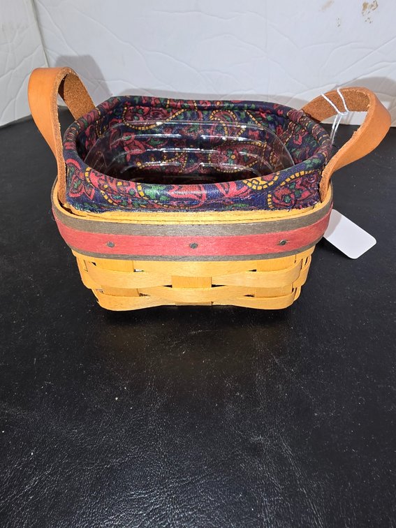 Longaberger basket with liner and protector,  1999