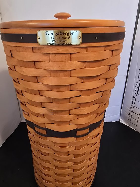 Longaberger umbrella basket with protector