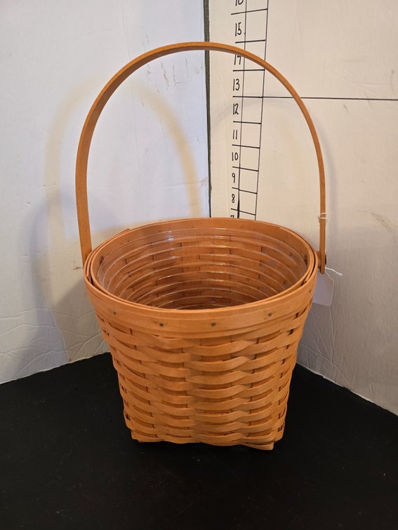 Longaberger basket with protector