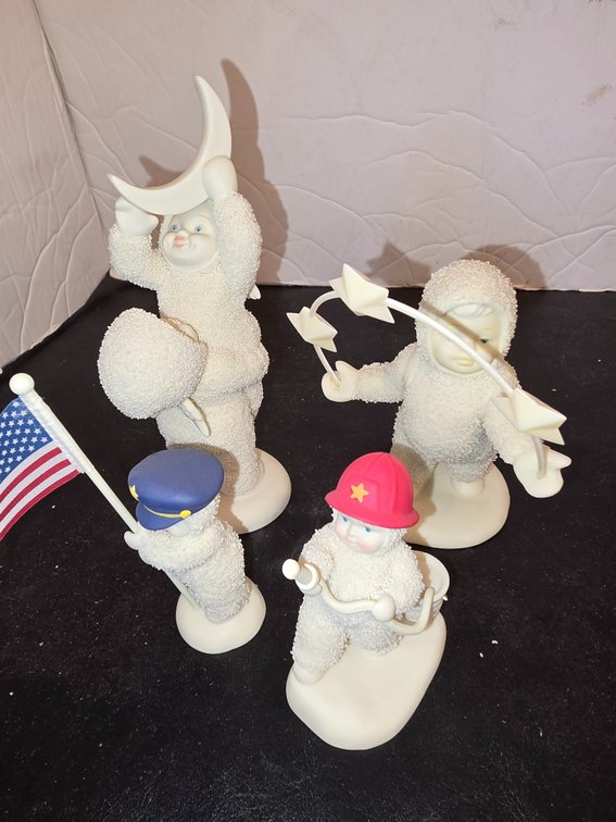Dept. 56, 4 pieces
