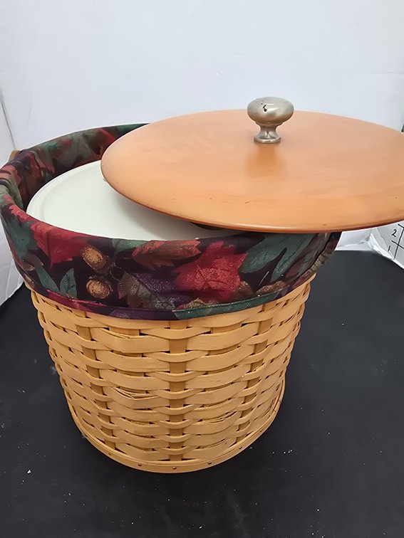 Longaberger basket with liner, protector ice bucket with lid