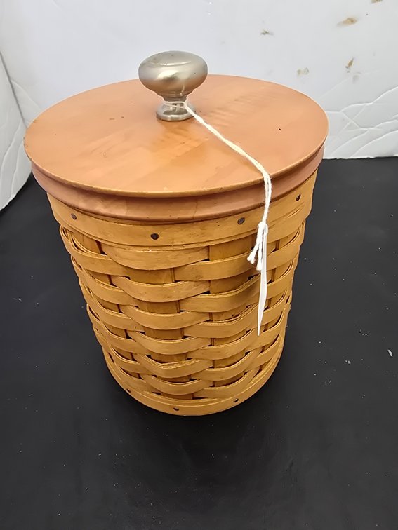 Longaberger canister basket with insert