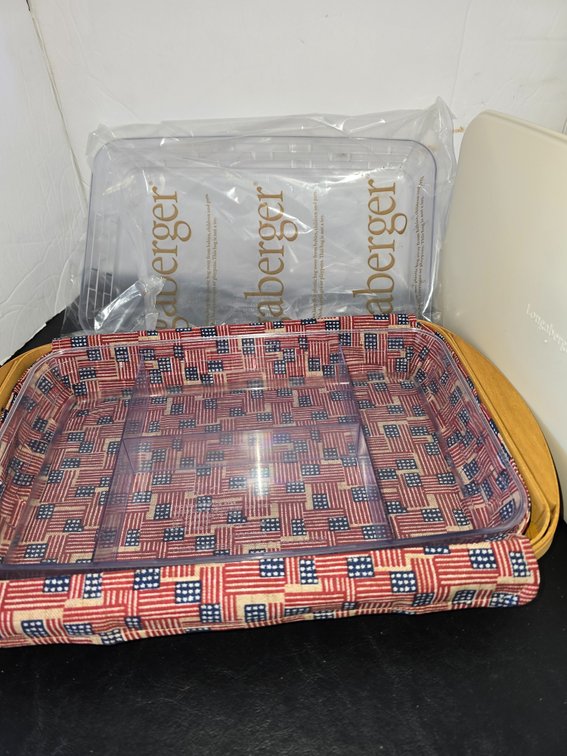 Longaberger basket, protector trays 2, with liner