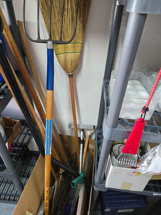 Pitchfork, broom, snow shovel, rake window cleaners. Et cetera