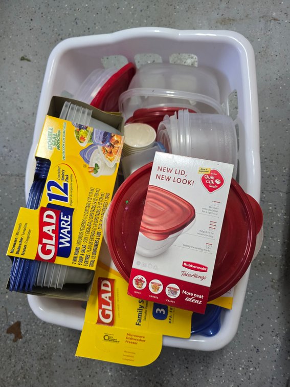 Gladware in tote
