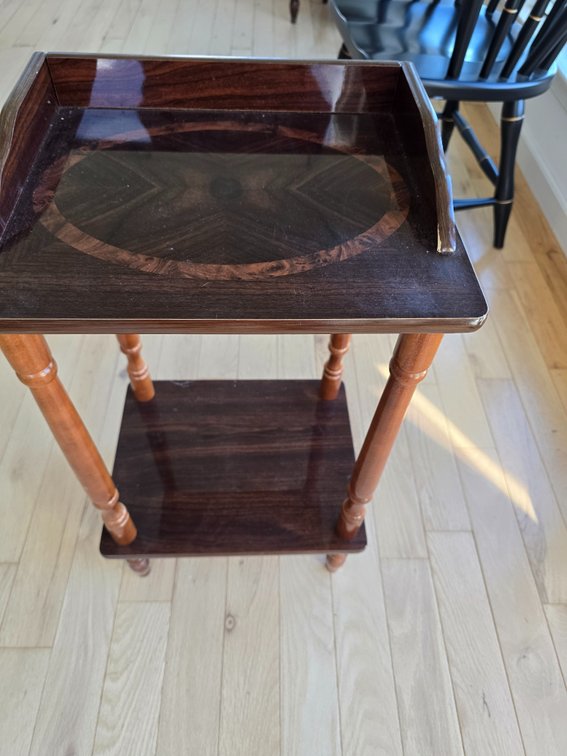 Sm. End table