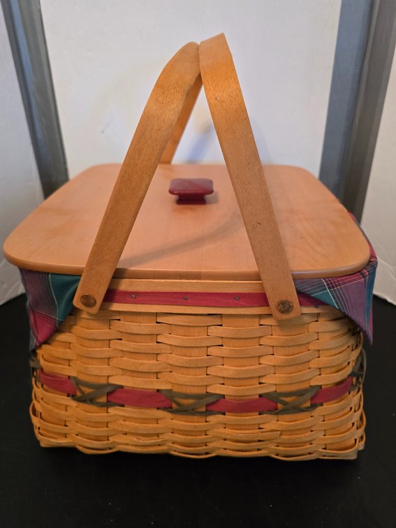 Longaberger 2000 Deck the Halls basket