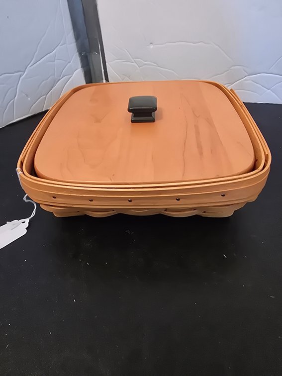2002 Longaberger Serving basket