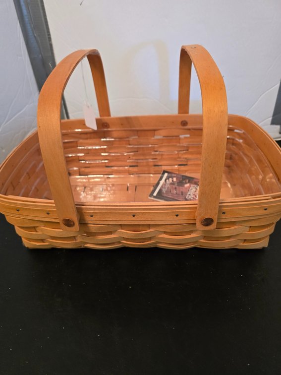 2000 Longaberger Classic basket