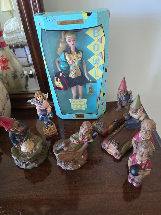BARBIE collectible " Bowling Champ"
