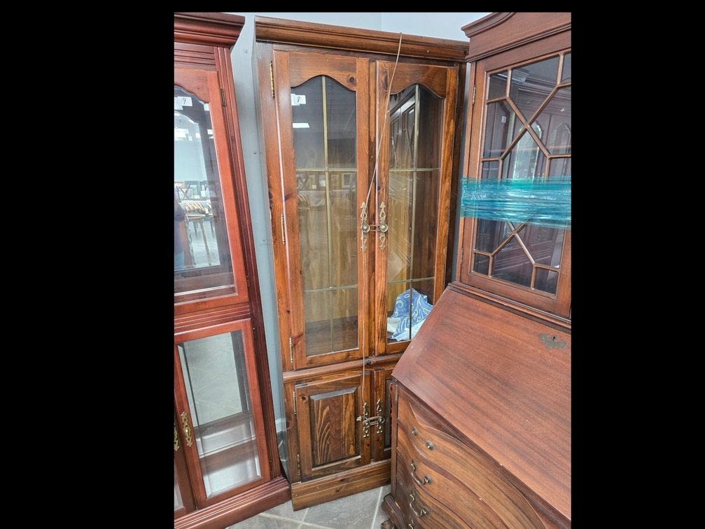 Display cabinet