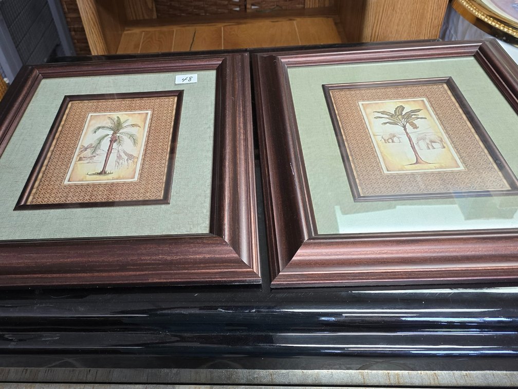 Pair of palm tree prints