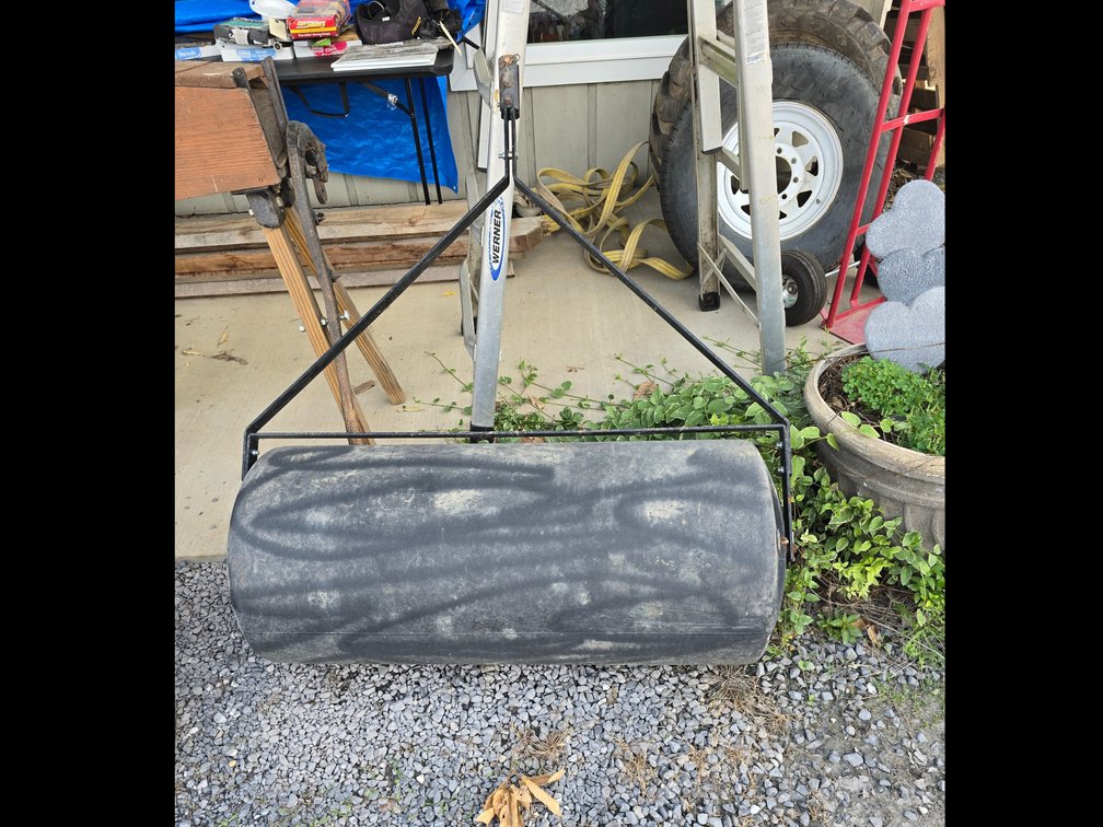 Yard roller