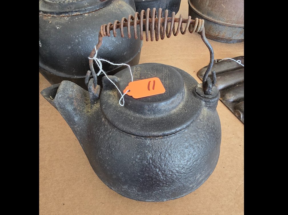 Wagners 1891 cast iron cookware