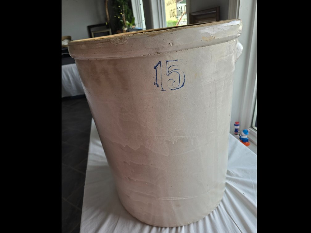15 gal. Crock with hairline crack