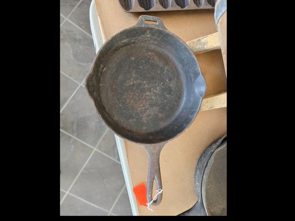 No. 6, GRISWOLD skillet