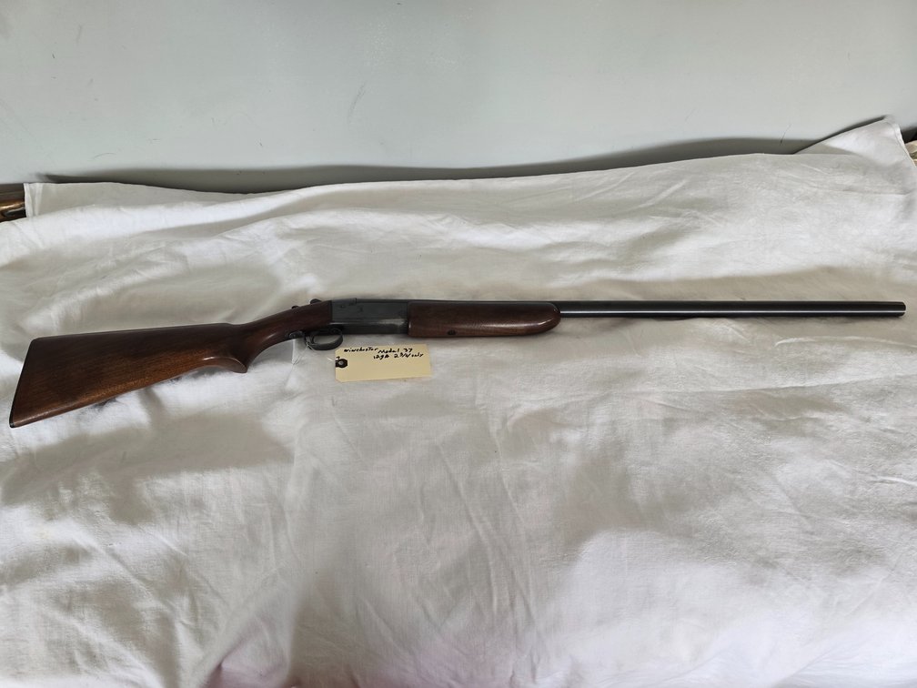 Winchester model 37,  12 gauge, 2 3/4 only