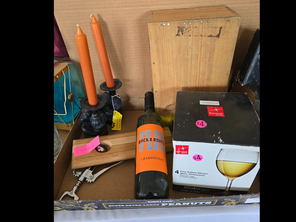 Wine drinkers necessities