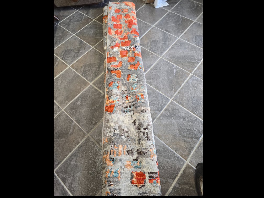 Area rug, 6x9 in orange and gray