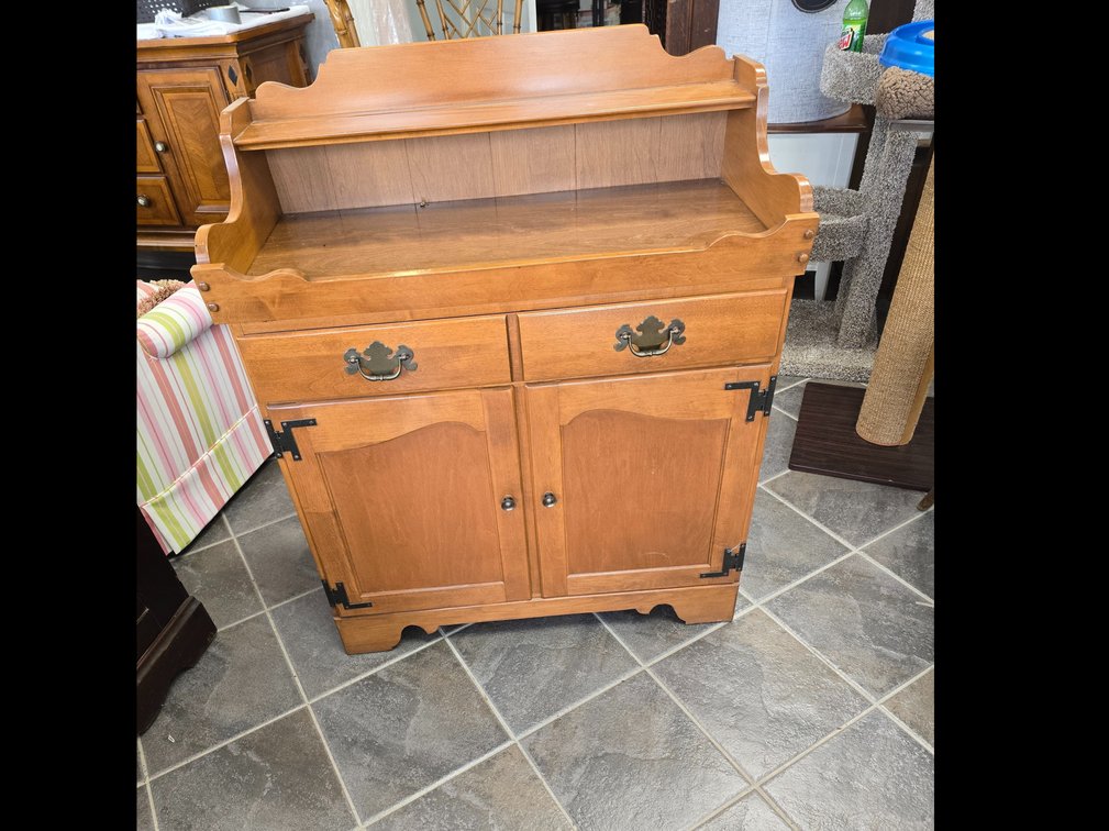 Ethan Allen dry sink