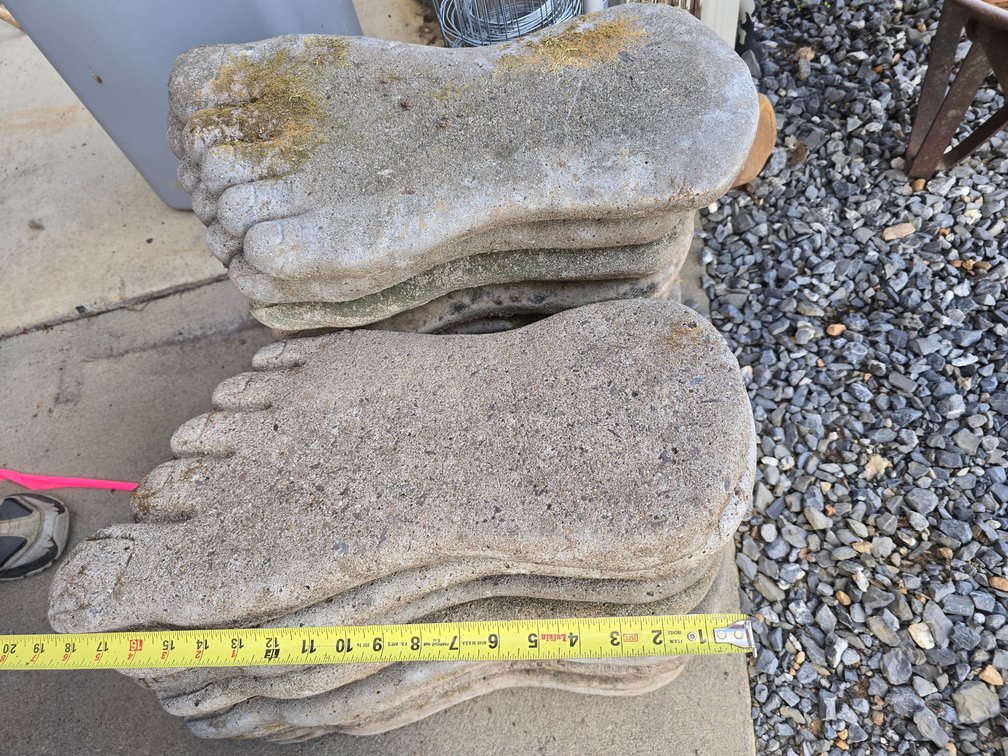 19 concrete, Big Foot feet!!