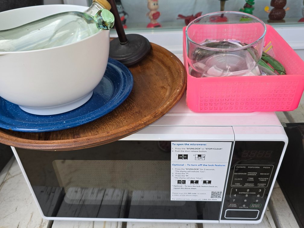 Microwave,  LN, Depression glass butter cover, ect