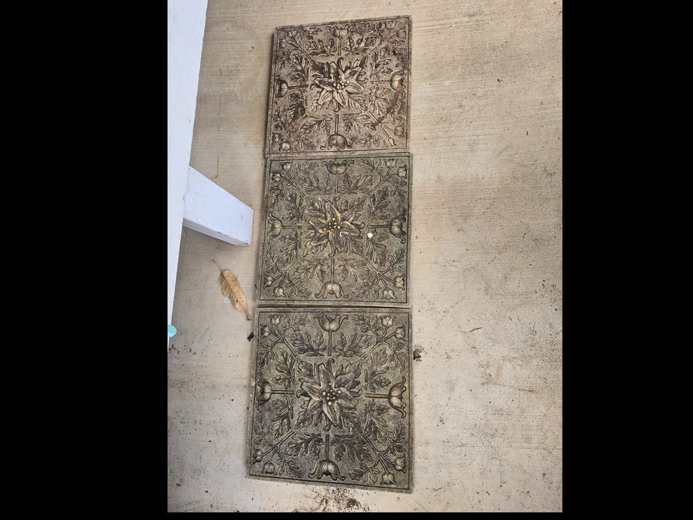 Decorative stepping stones, 3