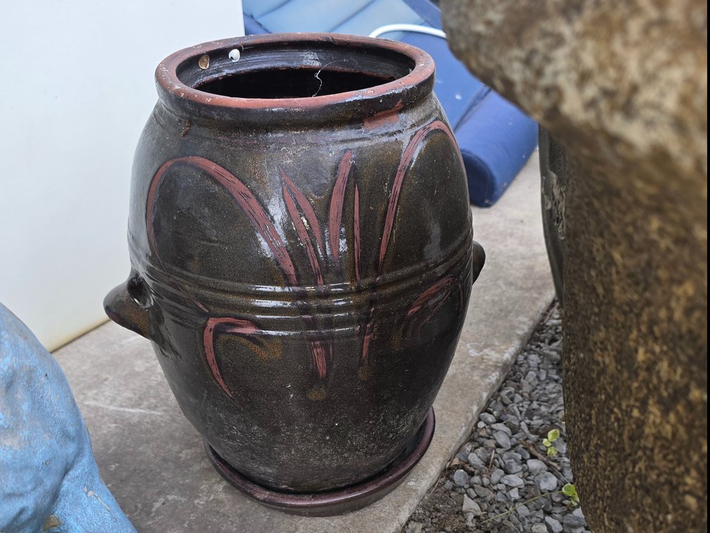 Ceramic planter