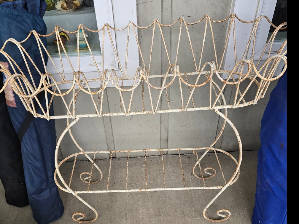 Beautiful Large iron wire planter 