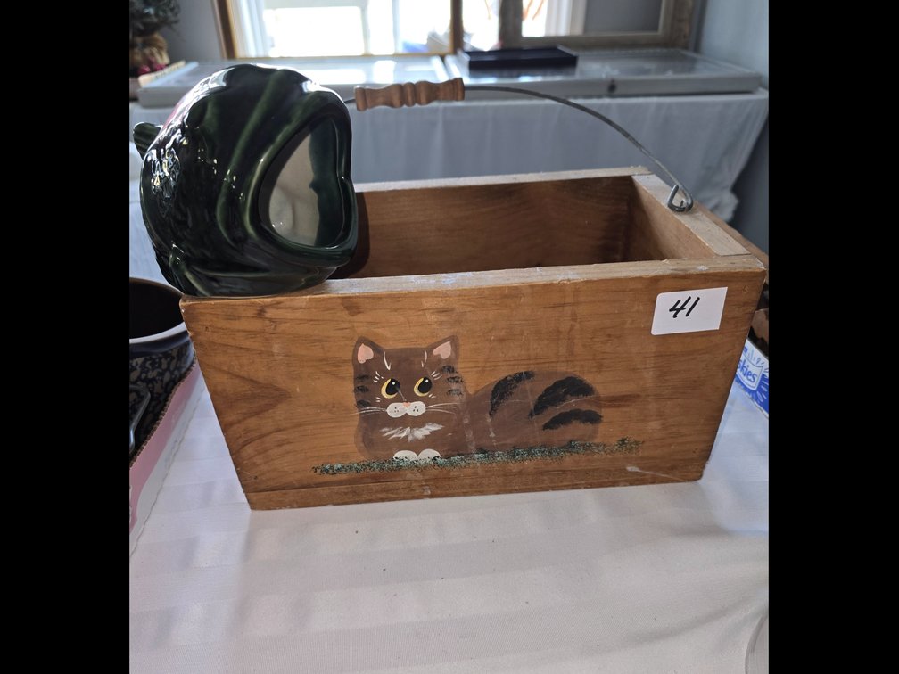 Nice wooden box with painted cat on front, including ceramic fish scrubby pad holder