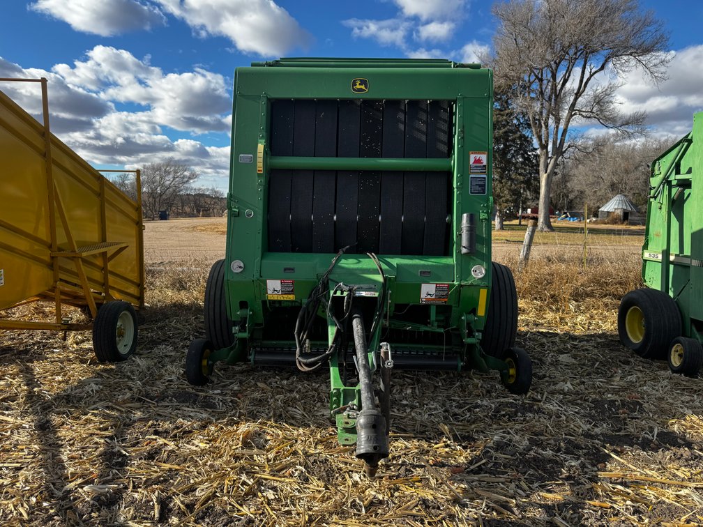 John Deere 569 Mega Wide Plus Baler