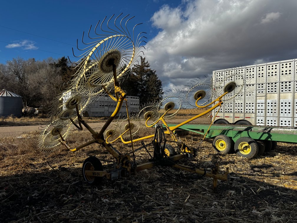 Vermeer 6Wheel V-Rake