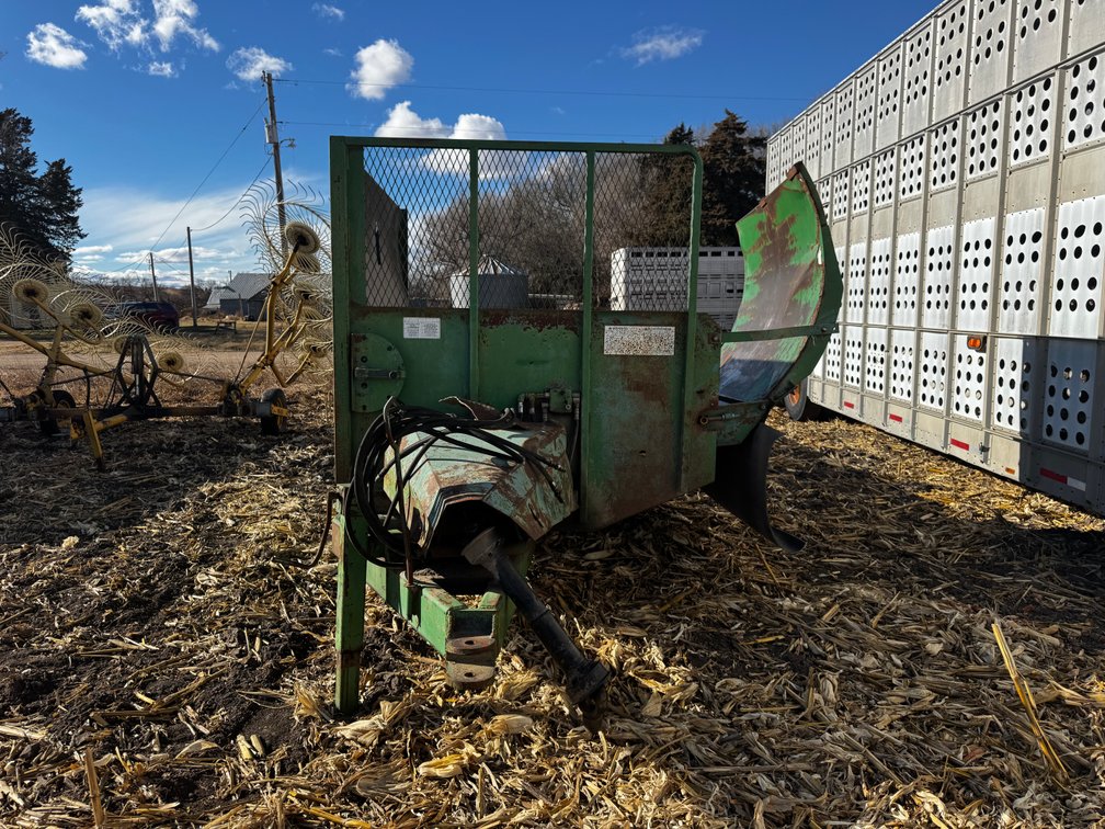 Kramer Ranchhand Bale Processer
