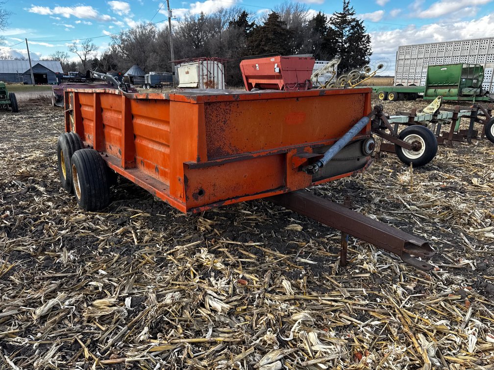 Dual 600 Manure Spreader