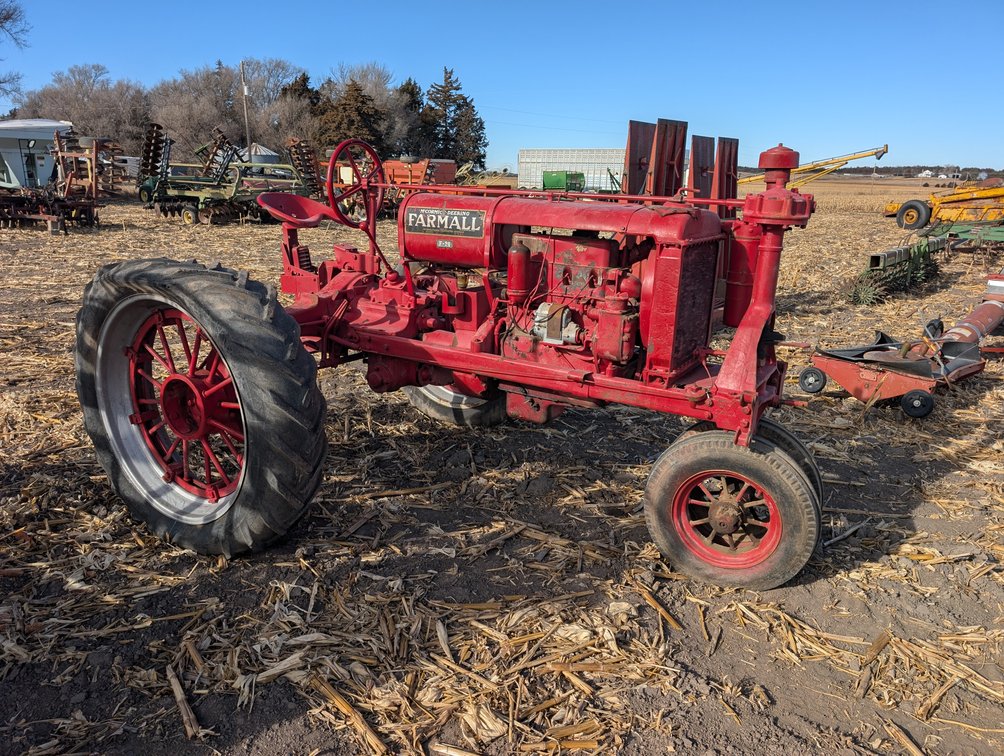 Farmall F-20 Tractor
