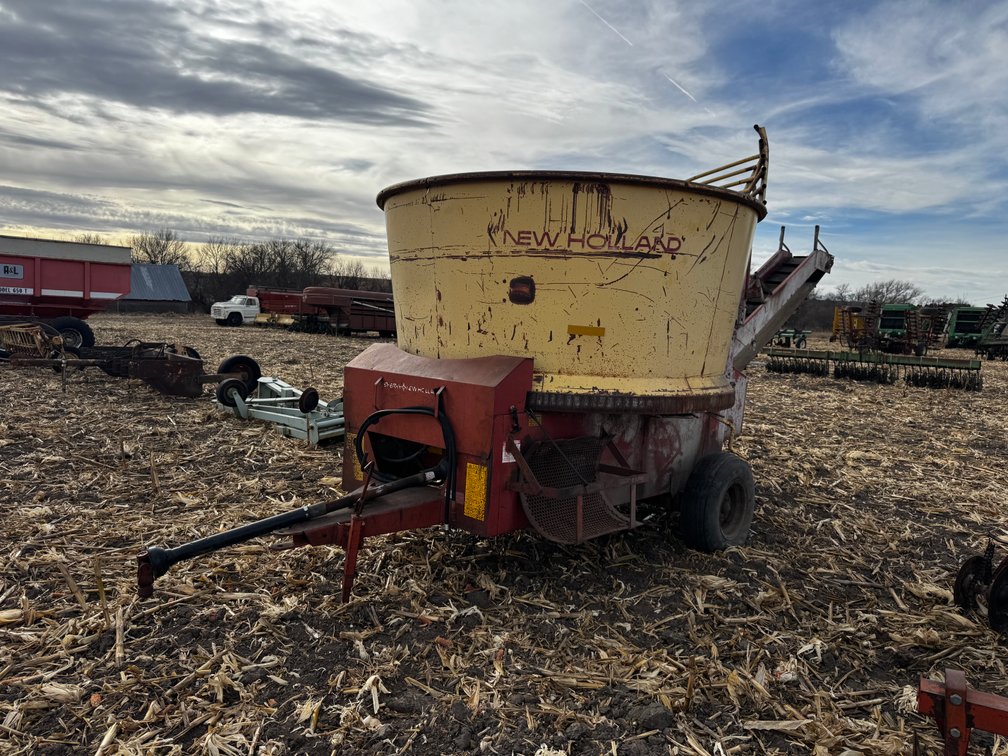 New Holland Bale Processor