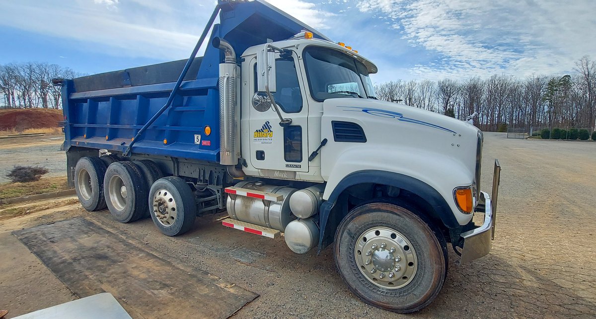 2007 Mack CV713 Granite Truck