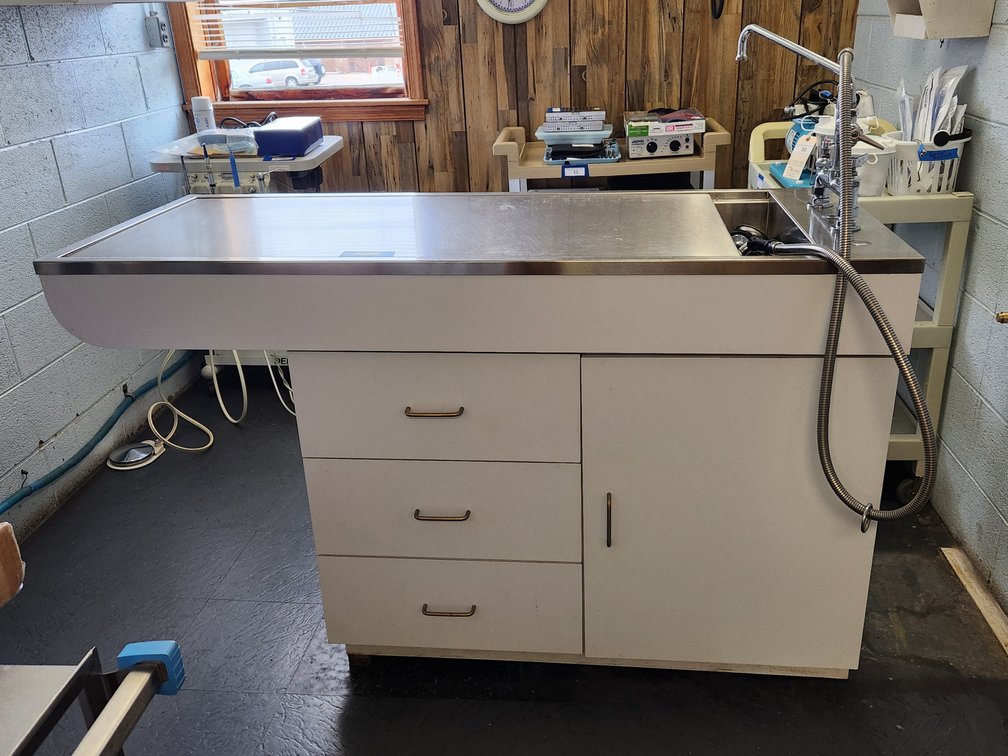 Dental table