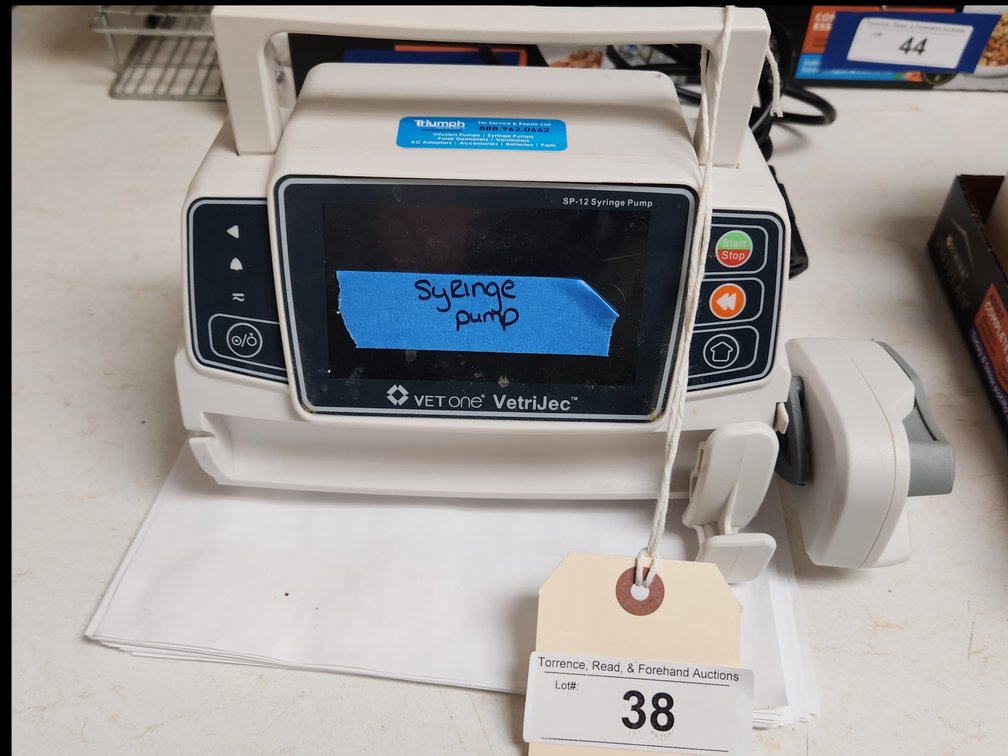 VET Triumph SP12 Syringe Pump