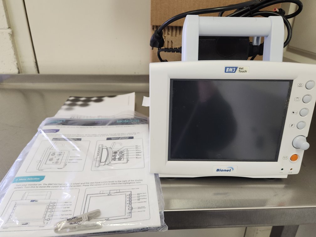 Bionet BM3 Vet Touch patient monitor 