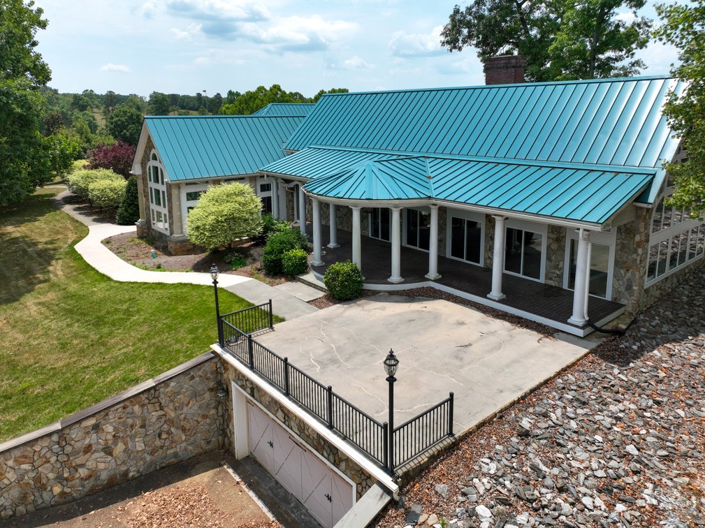 Image for Luxurious Central Virginia Retreat