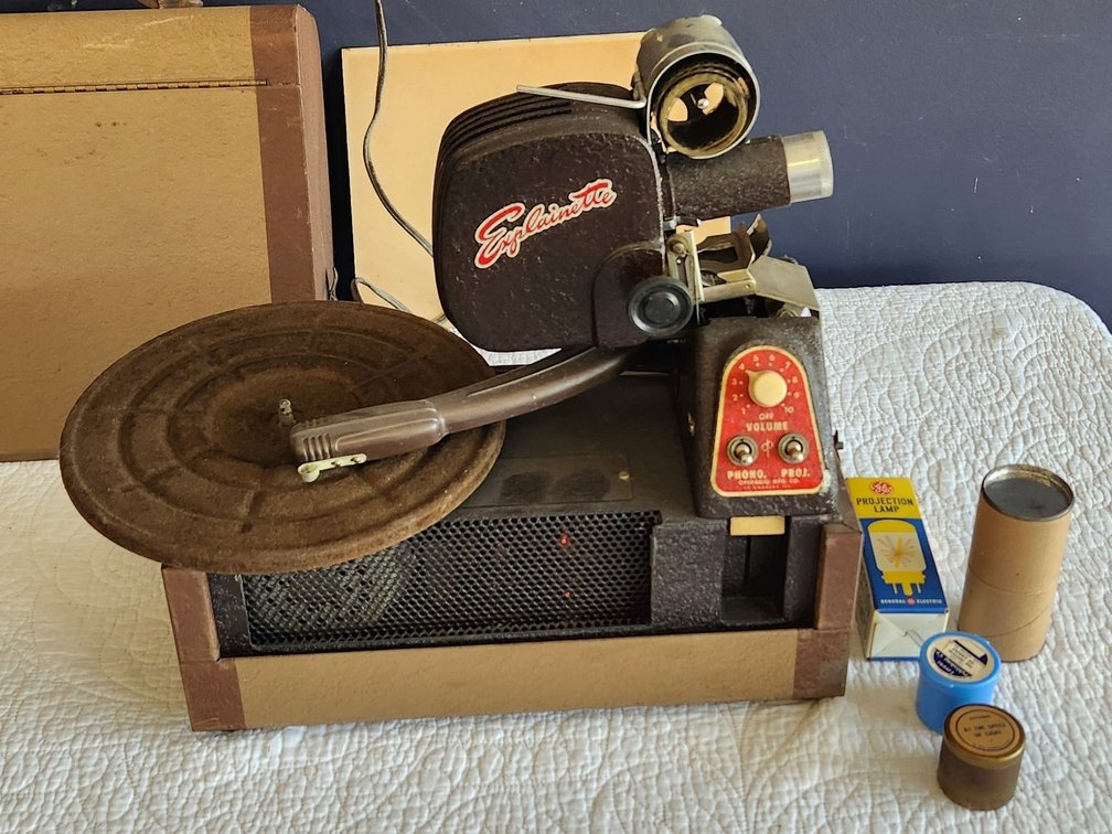 Phono Projector- Vintage w/Case