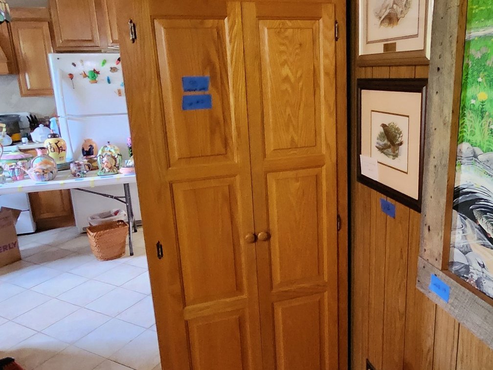 2 cabinets