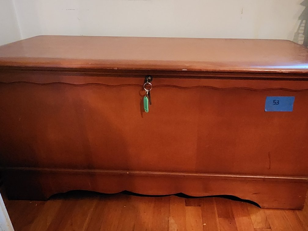 Lane cedar chest