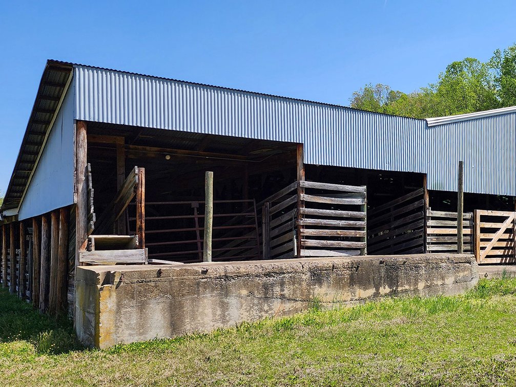 Image for Virginia Carolina Livestock Market: 33,424 sq.ft. on 9.7 Acres