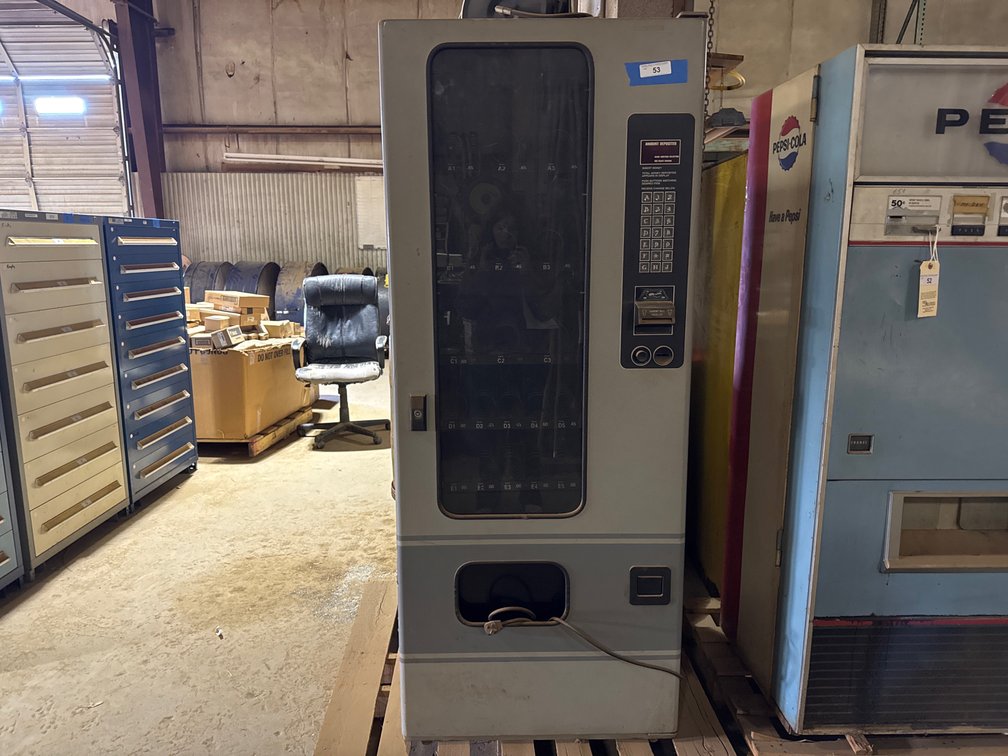 Vending Machine- Vintage 2pc Set
