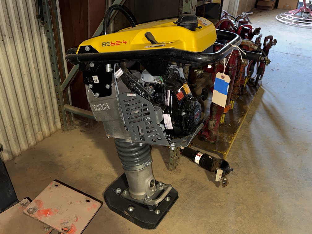 Dirt Tamper- Like New- Wacker Neuson