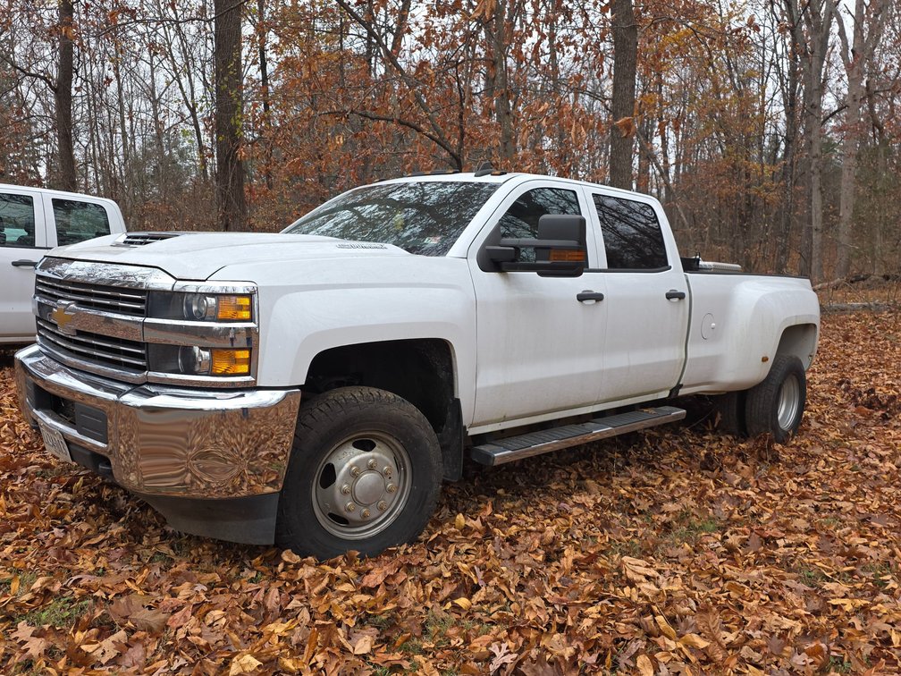 2017 Chevrolet Silverado Pickup Truck - 2017 Chevrolet Silverado 3500