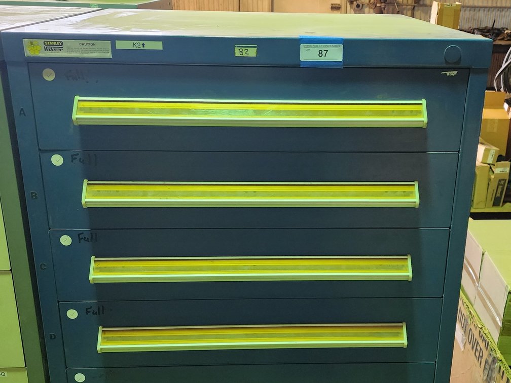 Vidmar Chest- Empty 9 drawer