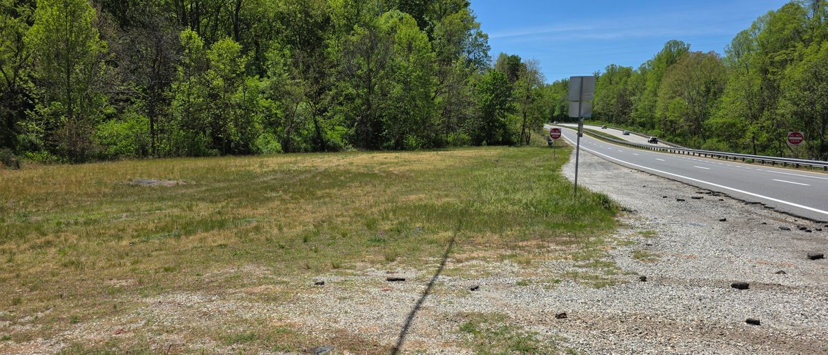 Tract 2: +/- 121 Acres - bidding is PER ACRE